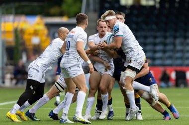 Exeter Chiefs 'ten Richard Capstick, 18 Eylül 202' de Sixways Stadyumu 'nda oynanan Gallagher Premiership maçında topu koruyor.