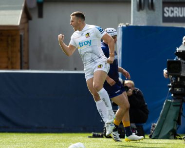Exeter Chiefs 'ten Joe Simmonds, 18 Eylül 202' de Sixways Stadyumu, Worcester, İngiltere 'de düzenlenen Gallagher Premiership maçında Worcester Warriors - Exeter Chiefs maçında gol atmasını kutluyor.