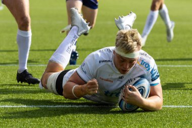 Exeter Chiefs 'ten Richard Capstick bir deneme yaptı