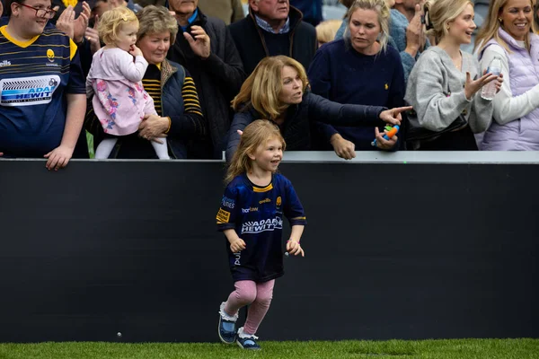 Young Worcester Warriors Fans Gallagher Premiership Match Worcester Warriors Exeter — Stock Photo, Image