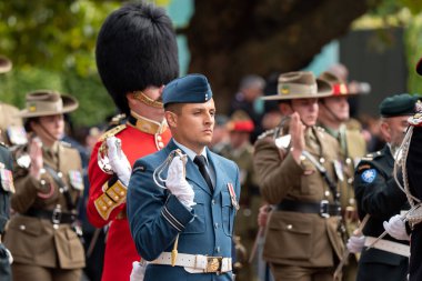 Silahlı kuvvetler, Londra Şehir Merkezi, Londra 'da 19 Eylül 202' de düzenlenen Kraliçe Elizabeth 2.