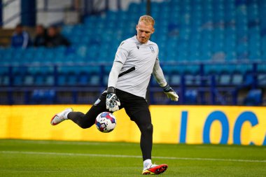 Sheffield 'dan Cameron Dawson # 25 Çarşamba Papa John' s Trophy maçından önce ısınıyor Çarşamba Hillsborough, Sheffield, İngiltere 'de Burton Albion' a karşı, 20 Eylül 202