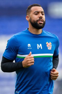 Kane Hemmings # 10 of Tranmere Rovers Papa John 's Trophy karşılaşmasında ısınıyor. Tranmere Rovers - Bolton Wanderers - Prenton Park, Birkenhead, İngiltere, 20 Eylül 202
