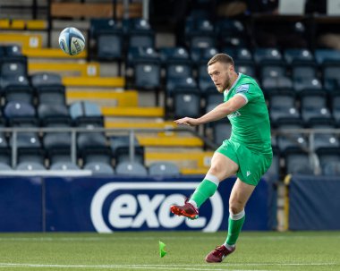 Newcastle Falcons takımından Brett Connon, 24 Eylül 202 'de Sixways Stadyumu, Worcester, İngiltere' de oynanan Gallagher Premiership maçında Worcester Warriors - Newcastle Falcons maçında forvet atıyor.