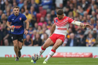 St Helens 'den Tommy Makinson 25. Betfred Süper Lig Büyük Finali' nde gol atma vuruşunu yaptı. St Helens - Leeds Rhinos maçı, Old Trafford, Manchester, İngiltere, 24 Eylül 202