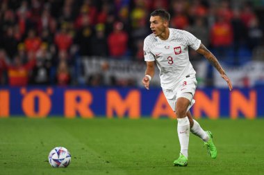 Polonyalı Piotr Kiwior, 25 Eylül 202 'de Cardiff City Stadyumu' nda Galler ve Polonya arasında oynanan UEFA Lig Grubu A4 karşılaşmasında