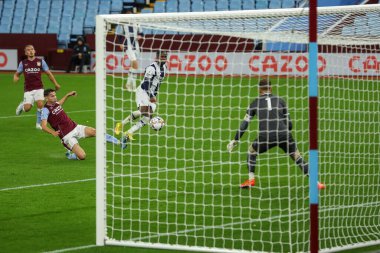 West Bromwich Albion takımından Reyes Cleary 30 Eylül 202 'de Birmingham, İngiltere' deki Villa Park 'ta oynanan Premier League 2 U23 karşılaşmasında 0-3' lük skorla gol attı.