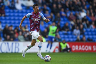 Burnley 'li Jack Cork # 4, Cardiff City Stadyumu' nda oynanan Cardiff City - Burnley maçında, 1 Ekim 202