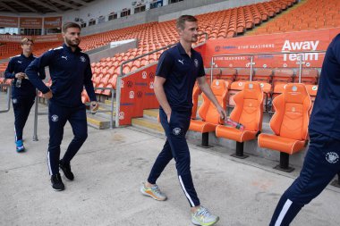 Blackpool takımı 21 Ekim 202 'de Bloomfield Road, Blackpool' da oynanan Blackpool Norwich City maçına geliyor.