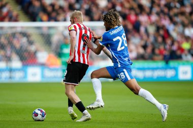 Sheffield United 'dan Oliver McBurnie # 9 ve Birmingham City' den Dion Sanderson # 28 numaralı Gökyüzü İddia Şampiyonası maçında Sheffield United, Birmingham City 'ye karşı Bramall Lane, Sheffield, Birleşik Krallık, 1 Ekim 202