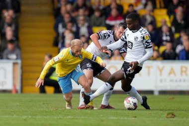 Port Vale 'den Gavin Massey, Sheffield' den Barry Bannan ile oynadığı Sky Bet Ligi 1 karşılaşmasında faul yaptı. Çarşamba günü Vale Park, Burslem, İngiltere 'de oynanan 1 Ekim 202' de Port Vale-Sheffield maçında.