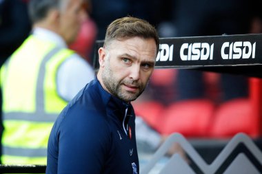 Birmingham City 'nin John Eustace teknik direktörü. 1 Ekim 202' de Sheffield United, Birmingham City 'ye karşı.