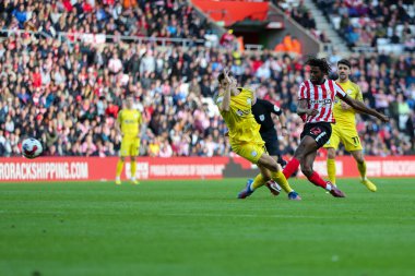 Sunderland 'dan Aji Alese # 42 Sunderland, 1 Ekim 202' de İngiltere 'nin Sunderland şehrinde Preston North End' e karşı oynanan Gökyüzü İddia Şampiyonası maçında çekim yapıyor.