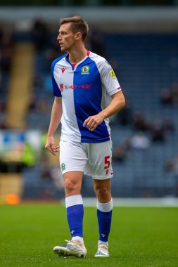 Blackburn Rovers 'ın 5 numaralı Dominic Hyam maçı sırasında Blackburn Rovers, Millwall' a karşı Ewood Park, Blackburn, Birleşik Krallık, 1 Ekim 202