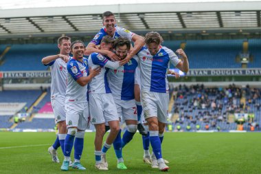 Blackburn Rovers 'ın 22 numaralı oyuncusu Ben Brereton Diaz, 1 Ekim 202' de Ewood Park, Blackburn, Birleşik Krallık 'ta oynanan Blackburn Rovers - Millwall maçında 2-0 kazanma golünü kutluyor.