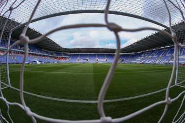 Sky Bet Şampiyonası 'nda stadyumun genel bir görüntüsü... Reading vs Huddersfield Town... Select Car Kiralama Stadyumu, Reading, İngiltere, 1 Ekim 202