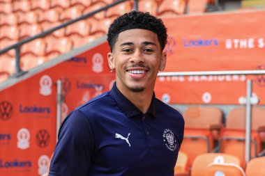 Blackpool 'dan Jordan Lawrence-Gabriel # 4 Gökyüzü İddia Şampiyonası maçı Blackpool Norwich City ile Bloomfield Road, Blackpool, İngiltere, 1 Ekim 202