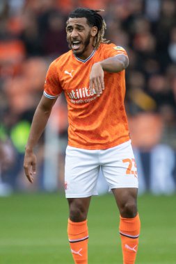 Blackpool 'dan Dominic Thompson # 23 numaralı jest ve tepkiler Sky Bet Şampiyonası maçında Blackpool Norwich City' e karşı Bloomfield Road, Blackpool, 1 Ekim 202