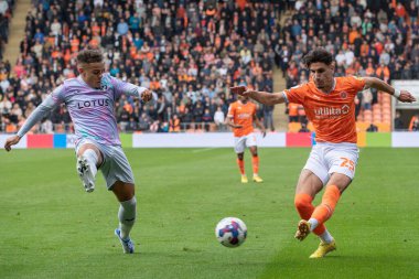 Blackpool 'dan Theo Corbeanu 1 Ekim 202' de Bloomfield Road, Blackpool 'da oynanan Blackpool-Norwich City maçında topu kanattan geçiriyor.