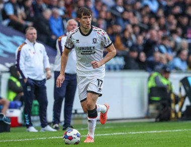 Middlesbrough 17 numaralı Paddy McNair, Coventry Building Society Arena, Coventry, İngiltere, 1 Ekim 202 'de Coventry City ile Middlesbrough arasındaki Sky Bet Şampiyonası maçında topla koşuyor.