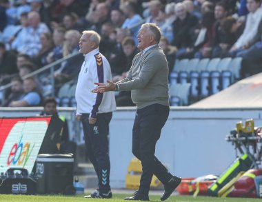 Middlesbrough teknik direktörü Chris Wilder, Coventry Building Society Arena, Coventry, Birleşik Krallık 'ta Coventry City ile Middlesbrough arasındaki Sky Bet Şampiyonası maçında oyuncularına bağırıyor.