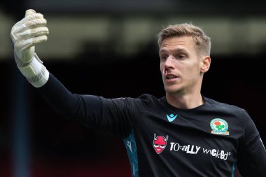 Blackburn Rovers 'ın Kanlı Burunlu Thomas Kaminski' si Blackburn Rovers Şampiyonası 'nda Blackburn Rovers Millwall' a karşı Ewood Park, Blackburn, İngiltere, 1 Ekim 202