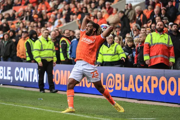 Dominic Thompson Blackpool Tar Ett Kast Sky Bet Championship Matchen — Stockfoto