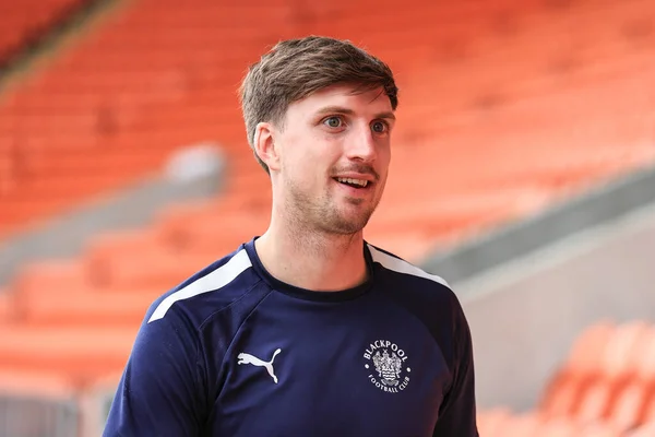 Jake Beesley Van Blackpool Arriveert Bloomfield Road Voor Sky Bet — Stockfoto