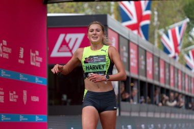 Seçkin Kadınlar Gül Harvey (GBR), Londra Şehir Merkezi, Londra, İngiltere 'de düzenlenen TCS Londra Maratonu' nda 2 Ekim 202 'de onuncu oldu.