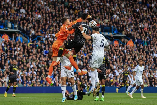 Illan Meslier Leeds United Socos Claros Como Ollie Watkins Aston — Fotografia de Stock