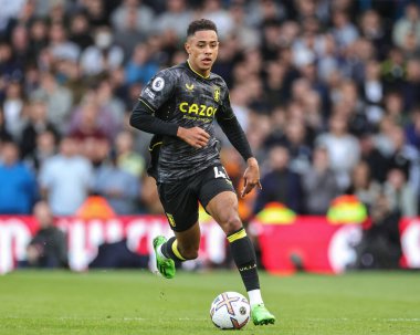 Jacob Ramsey # 41 Aston Villa Premier Lig maçı sırasında Leeds United ile Aston Villa Elland Road, Leeds, İngiltere, 2 Ekim 202