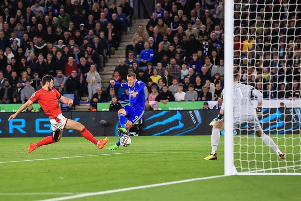 Jamie Vardy Leicester City Shoots Goal Premier League Match Leicester — Stock Photo, Image