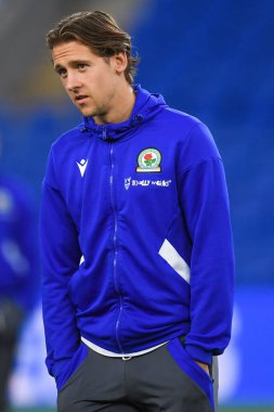 Blackburn Rovers 'dan Callum Brittain # 2. Maç öncesi saha denetimi Cardiff City - Blackburn Rovers maçı sırasında Cardiff City Stadyumu, Cardiff, İngiltere, 4 Ekim 202