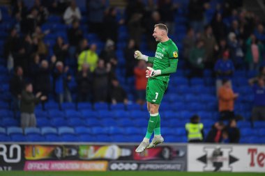 Cardiff City 'den Ryan Allsop, Cardiff City' nin Cardiff City Stadyumu 'nda oynanan Sky Bet Şampiyonası maçında Cardiff City ve Blackburn Rovers maçında Cardiff Citys' in golünü kutluyor.