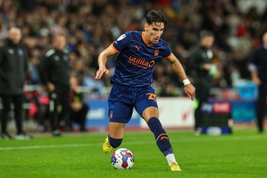 Blackpool 'dan Theo Corbeanu 4 Ekim 202' de Sunderland 'a karşı Blackpool Stadyumu' nda oynanan Gökyüzü İddia Şampiyonası maçında topla bir çıkış yaptı.