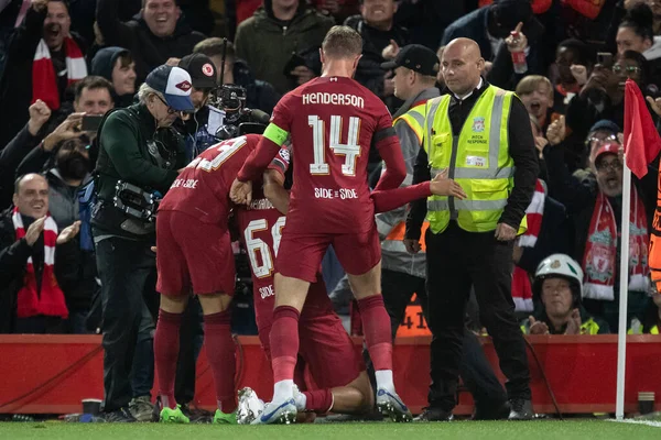 Trent Alexander Arnold Van Liverpool Viert Zijn Doel Maakt Stand — Stockfoto