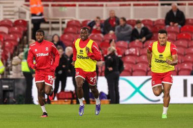 Middlesbrough, Marc Bola # 27 Middlesbrough ve Rodrigo Muniz 'den Anfernee Dijksteel # 15 Middlesbrough, Middlesbrough City, Middlesbrough City' de oynanan Sky Bet Şampiyonası maçından önce Middlesbrough # 9 Middlesbrough