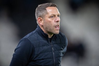 Wigan Atletizm Ligi teknik direktörü Leam Richardson, Hull City ile Wigan Atletizm karşılaşmasının ardından 5 Ekim 202 'de MKM Stadyumu' nda karşılaşmıştır.