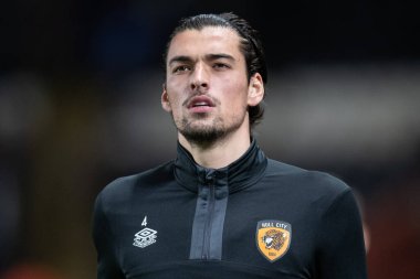 Hull City 'den Jacob Greaves, maç öncesi ısınma maçında Hull City, Wigan Athletic' e karşı 5 Ekim 202 'de MKM Stadyumu' nda oynanacak.