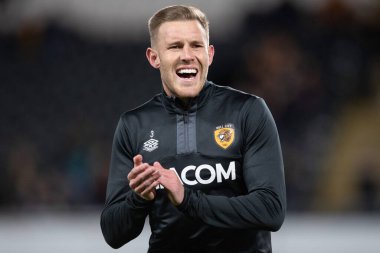 Hull City 'den Callum Elder # 3 numaralı maç öncesi ısınma maçında Hull City, Wigan Athletic' e karşı MKM Stadyumu, Hull, İngiltere, 5 Ekim 202