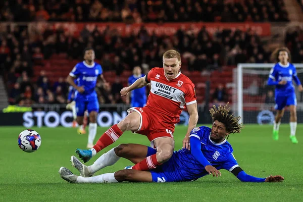 Birmingham City 'den Dion Sanderson Middlesbrough' a karşı oynadığı Sky Bet Şampiyonası maçında Middlesbrough - Birmingham City maçında Duncan Watmore # 18 numaraya kayıyor.