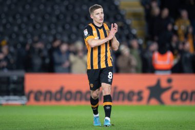 Hull City 'den Greg Docherty 5 Ekim 202' de MKM Stadyumu 'nda oynanan Hull City vs Wigan Athletic maçından sonra taraftarlarını alkışlıyor ve alkışlıyor.
