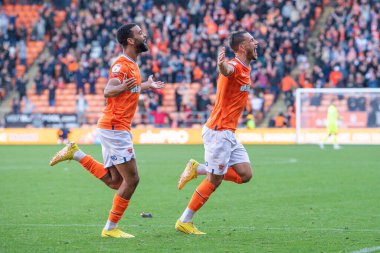 Blackpool 'dan Jerry Yates 8 Ekim 202' de Bloomfield Road, Blackpool 'da oynanan Blackpool-Watford maçında 3-1 kazanma golünü kutluyor.