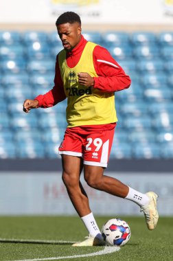 Middlesbrough 'un 29 numaralı Chuba Akpom, 8 Ekim 202' de Londra 'nın The Den kentinde oynanan Sky Bet Şampiyonası karşılaşmasında ısınıyor.