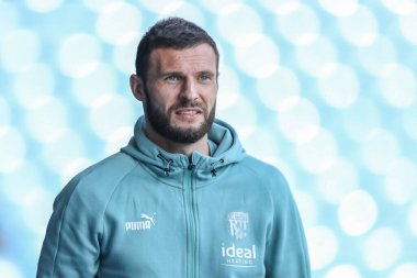 West Bromwich Albion 'dan Erik Pieters, West Bromwich Albion, The Hawthorns, West Bromwich, İngiltere' de 8 Ekim 202 'de Luton Town' a karşı oynadığı Sky Bet Şampiyonası öncesinde stadyuma vardı.