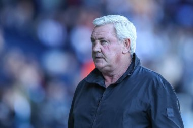 Steve Bruce, West Bromwich Albion takımının teknik direktörü West Bromwich Albion, The Hawthorns, West Bromwich, İngiltere 'de Luton Town' a karşı 8 Ekim 202