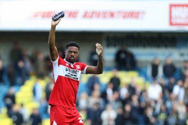 Middlesbrough 'dan Chuba Akpom # 29 Gök İddia Şampiyonası maçında Millwall Middlesbrough' a karşı The Den, Londra, İngiltere, 8 Ekim 202