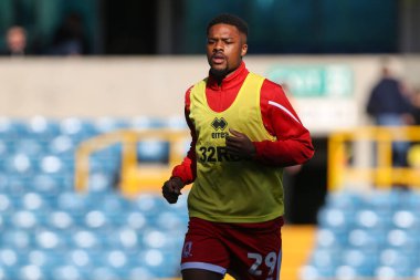 Middlesbrough 'un 29 numaralı Chuba Akpom, 8 Ekim 202' de Londra 'nın The Den kentinde oynanan Sky Bet Şampiyonası karşılaşmasında ısınıyor.