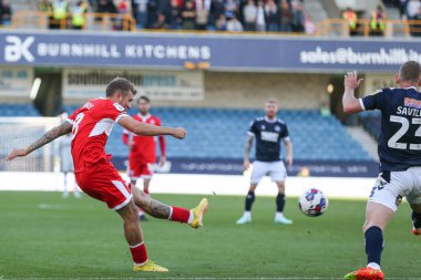 Middlesbrough 'dan Riley McGree, 8 Ekim 2022' de Middlesbrough 'a karşı oynanan Gökyüzü İddia Şampiyonası karşılaşmasında hedefini şaşırttı.