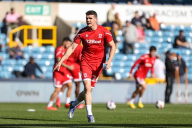 Darragh Lenihan # 26 Middlesbrough Gök İddia Şampiyonası karşılaşmasında ısınma sırasında Millwall Middlesbrough 'a karşı The Den, Londra, İngiltere, 8 Ekim 202